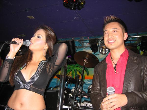 Trở về phố cũ