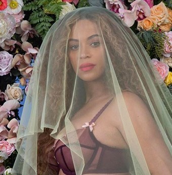 Mỗi bài viết của Beyonce trên Instagram có giá hơn 22 tỷ