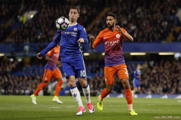 Hạ gục Man City, Chelsea chạm 1 tay vào cúp