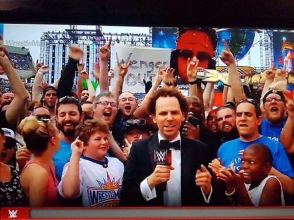 Muôn kiểu biểu tình cá»§a CÄV Arsenal đòi sa thải Wenger - Ảnh 7. Muôn kiểu biểu tình của CĐV Arsenal đòi sa thải Wenger