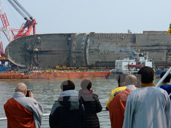 Hàn Quốc chỉ định các nhà điều tra tìm nguyên nhân phà Sewol bị chìm