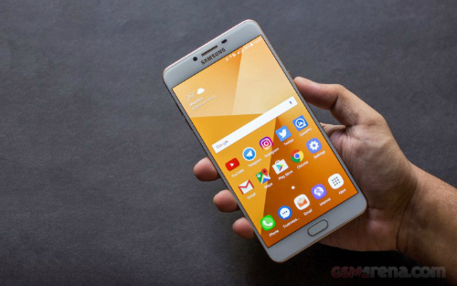 Đánh giá Samsung Galaxy C9 Pro: Cho ai mê màn hình lớn, pin “khủng”