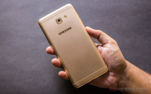 Đánh giá Samsung Galaxy C9 Pro: Cho ai mê màn hình lớn, pin “khủng”